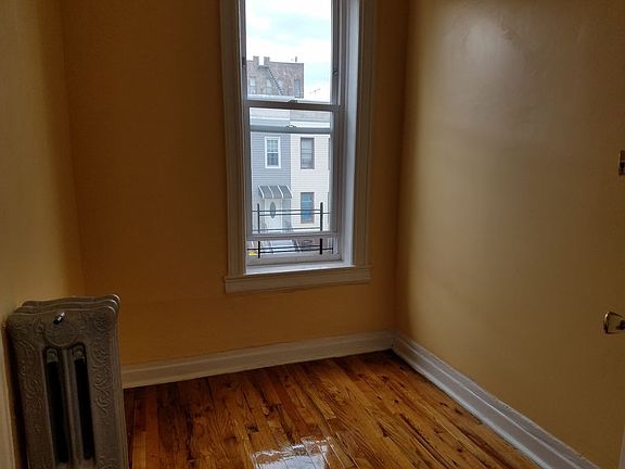 5th image of 97 E 31st St #2
