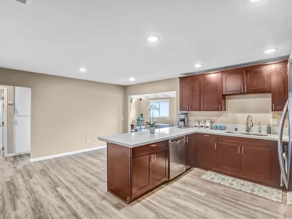 7977 Pala St, San Diego, CA 92114
