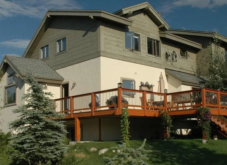 View of back and deck