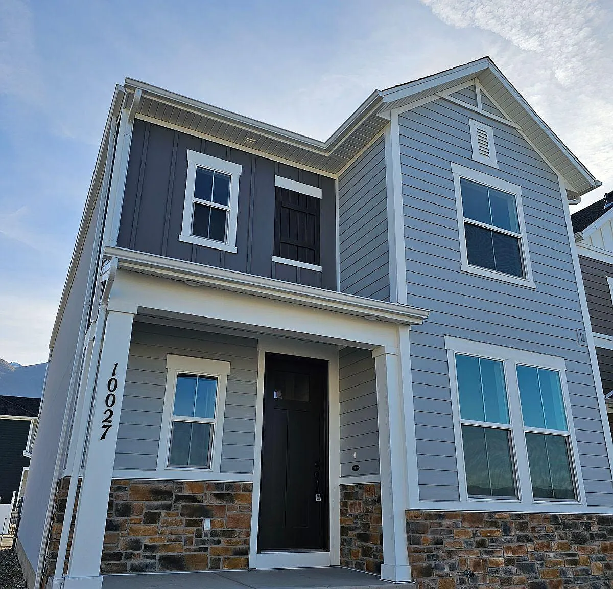 5 bed, 3.5 bath, 3000 sqft, $2,595 — Photo 1