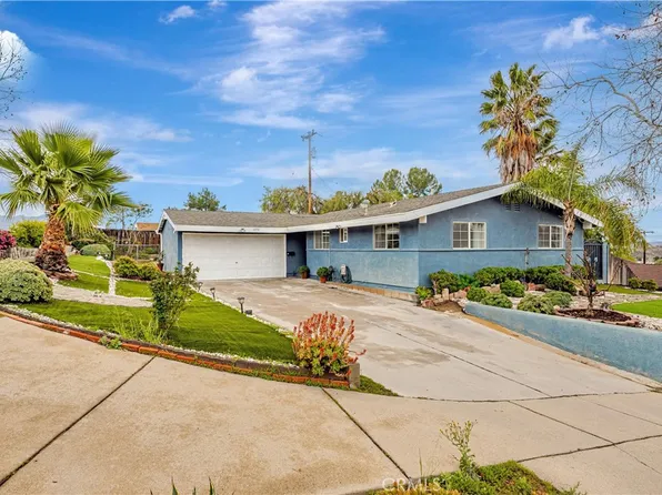 18710 Oakmoor St, Santa Clarita, CA 91351