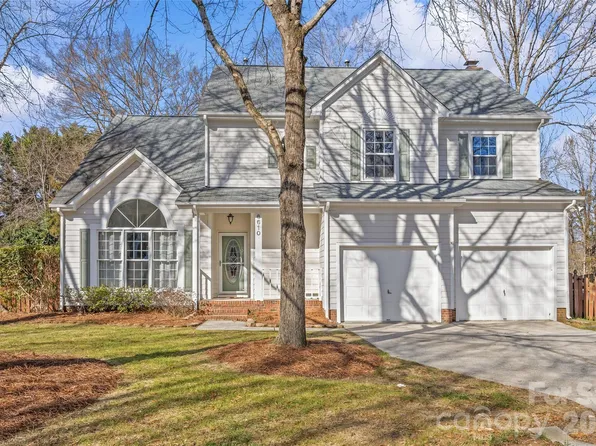 6610 Lyndonville Dr #17, Charlotte, NC 28277