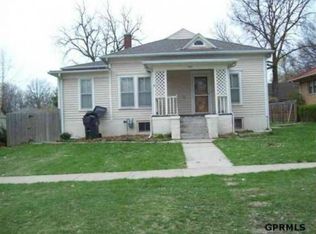 961 N Sycamore St, Wahoo, NE 68066