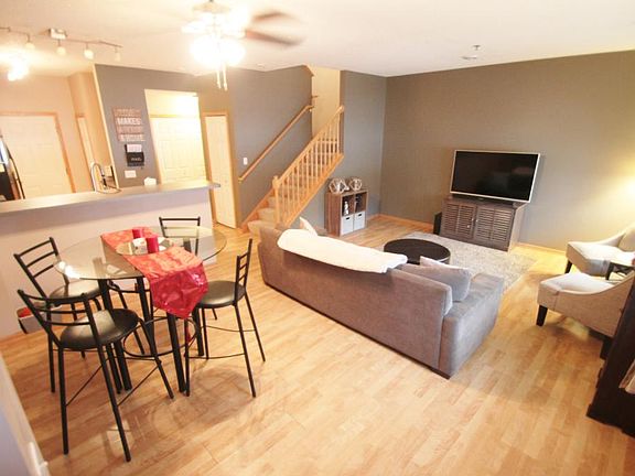 5th image of 11301 Chisholm Cir NE Unit C