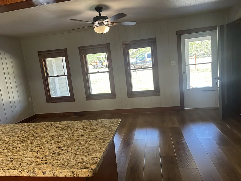 2115 Nash Creek Rd — Photo 4