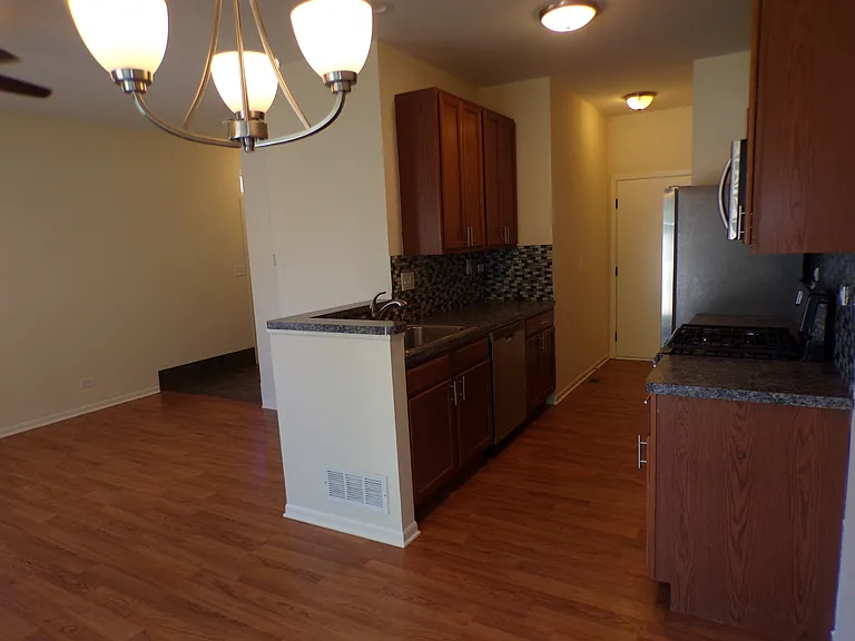 442 S Page St — Photo 6
