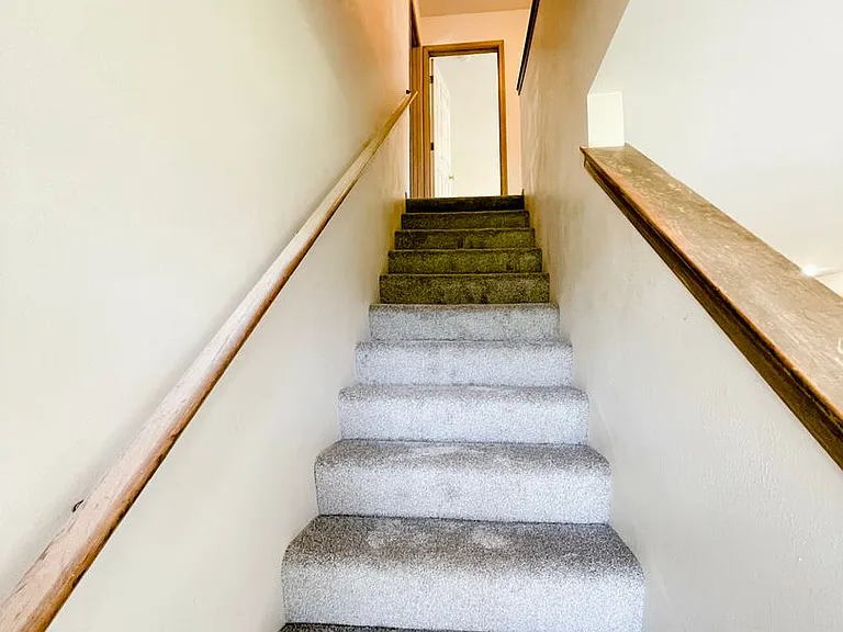 1427 Virginia Ave — Photo 7