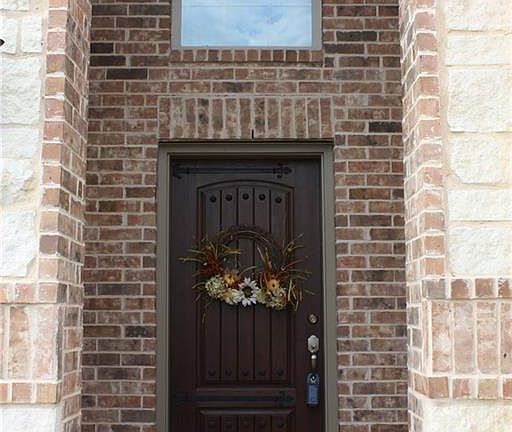 2nd image of 1309 Wysteria Ln