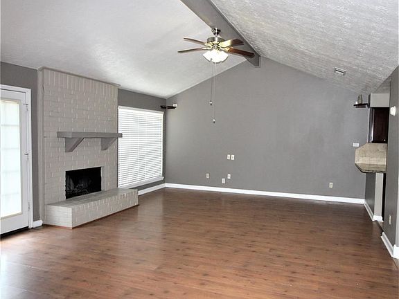 2nd image of 3106 Heritage Green Dr