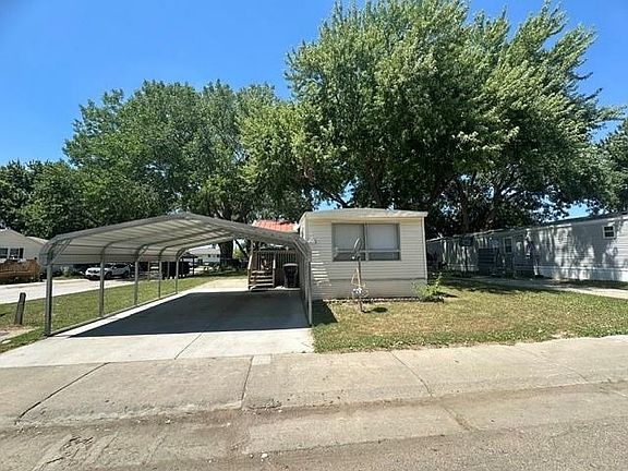 3rd image of 810 S 15th St