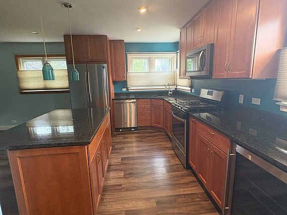 5th image of 3112 Pearl Ave