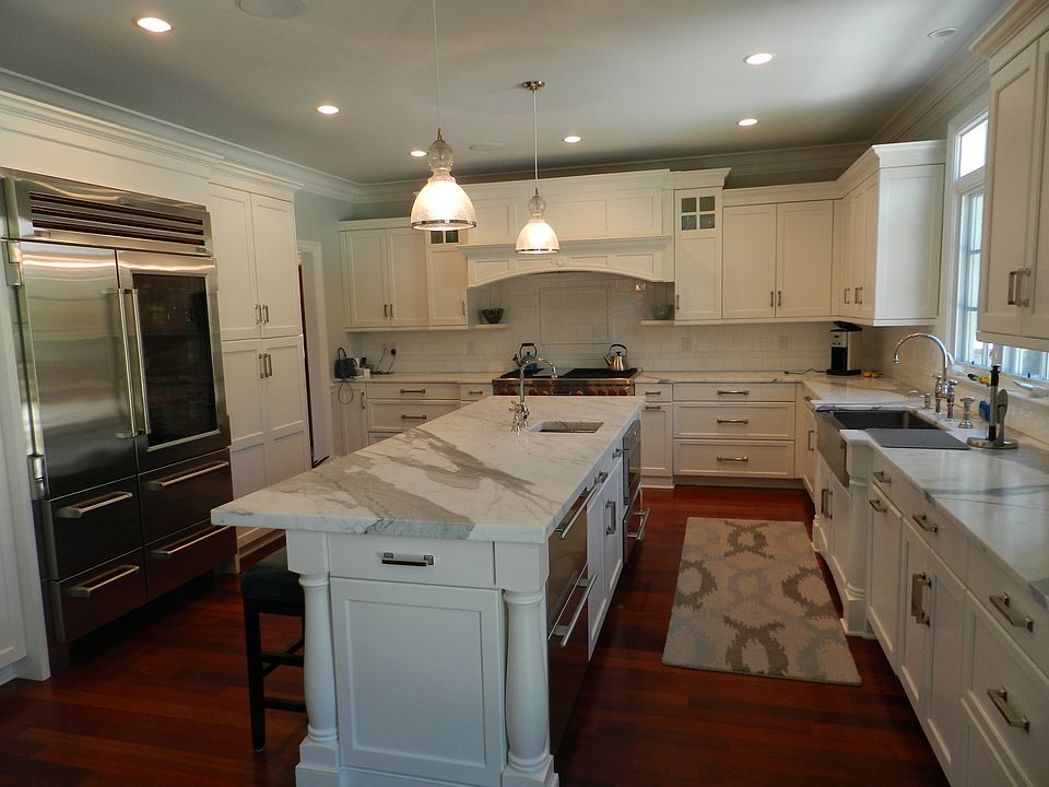 2nd image of 19 Bryon Ave
