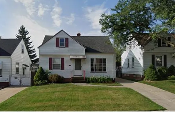 15610 Edgewood Ave, Maple Heights, OH 44137