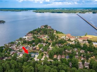 128 Clear Water St W, Montgomery, TX 77356