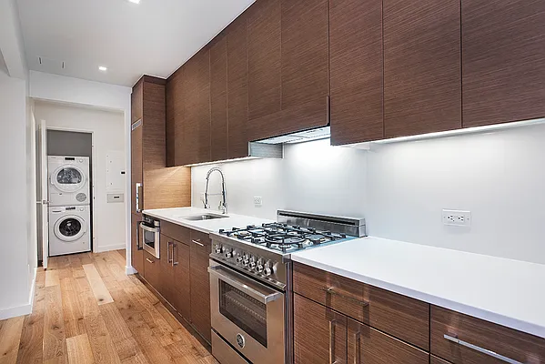 Rented by R New York | media 4