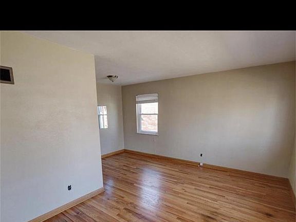 2nd image of 5804 W Park Ave