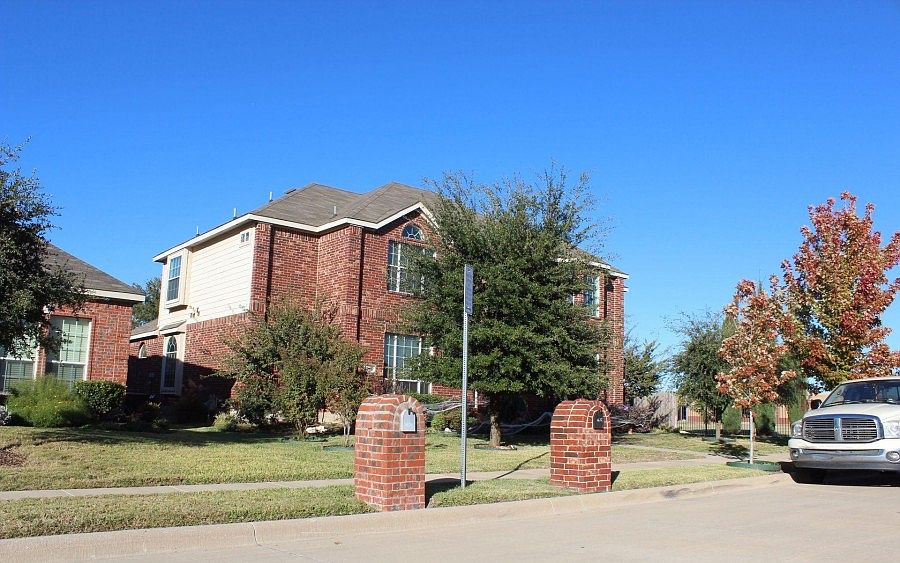 2nd image of 4632 Poplar Ridge Dr