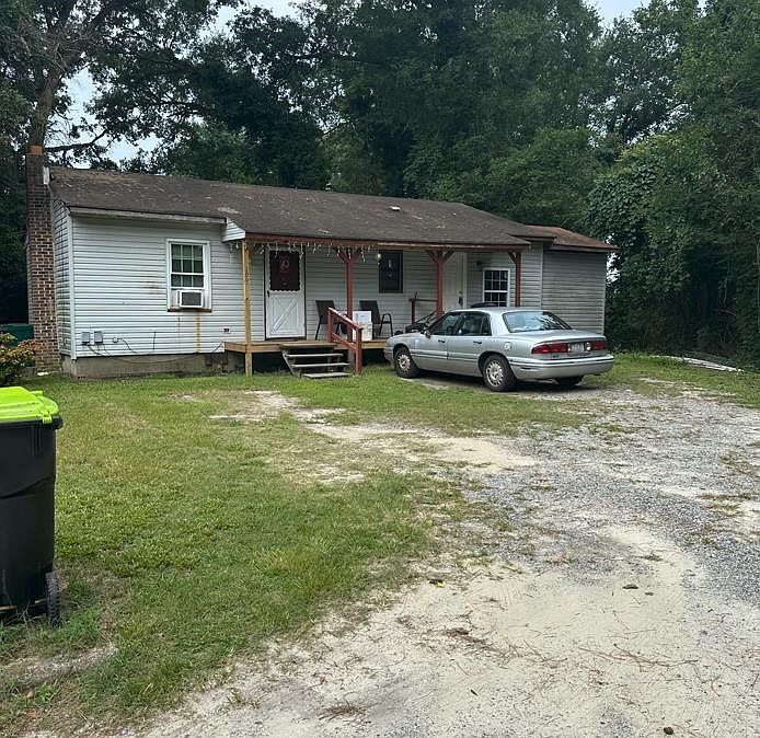 2nd image of 107 Roberson Ave
