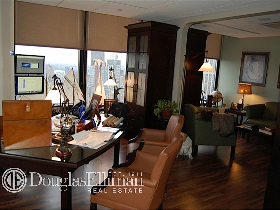 2nd image of 3 Park Ave Rm 20L