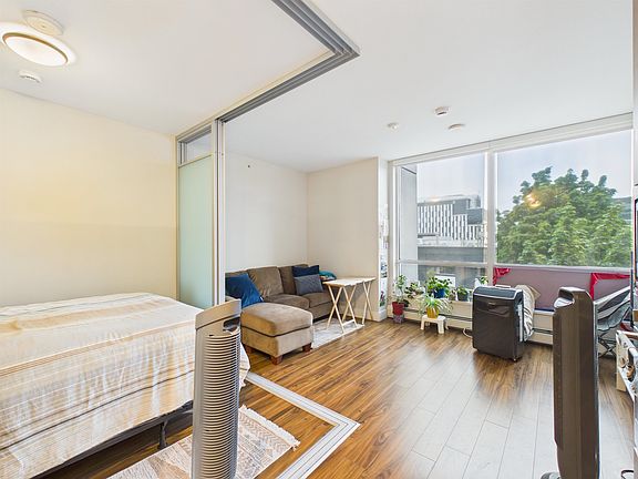 4th image of 159 W 2nd Ave #308