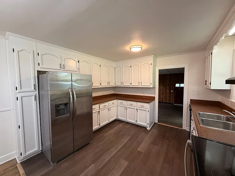 4953 Stillwood Dr — Photo 6