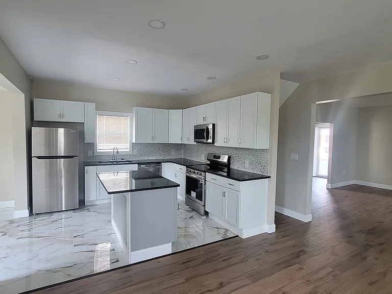 1325 Wyoming Ave — Photo 5