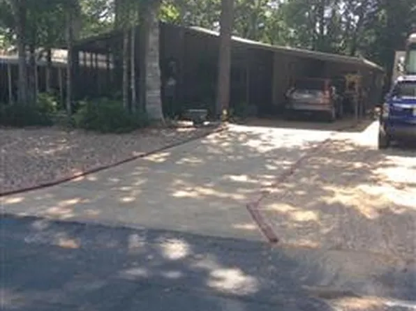 1537 Valencia Dr, Lillian, AL 36549