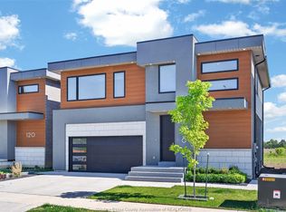 118 Bear St, Essex, ON N8M0A9