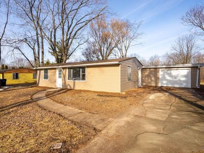 10314 Root River DRIVE, Caledonia, WI, 53108