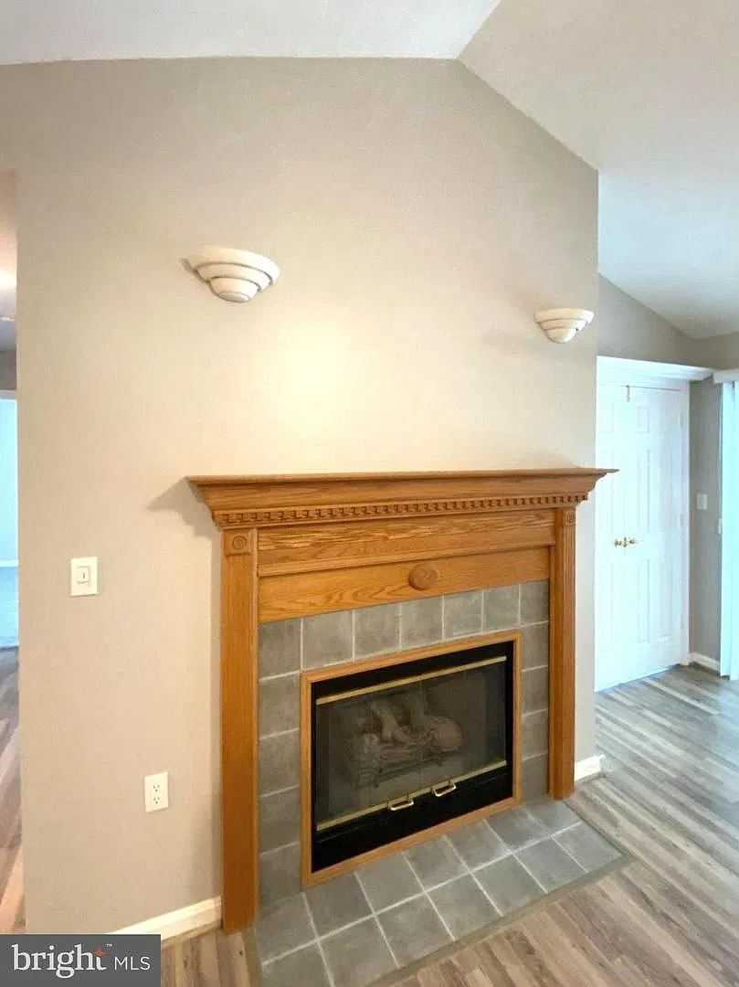 2bd 1bth condo in Silverbrook Wood in Owings Mills New Town! — Photo 4
