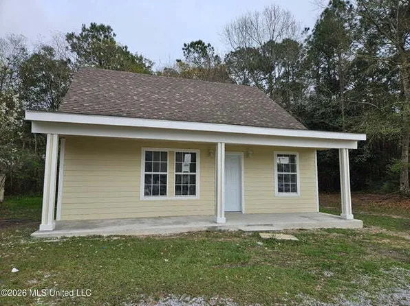 2512 Beachview Dr, Ocean Springs, MS 39564