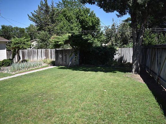 5th image of 808 S 1st St