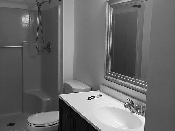 4th image of 3037 Ferncrest Dr