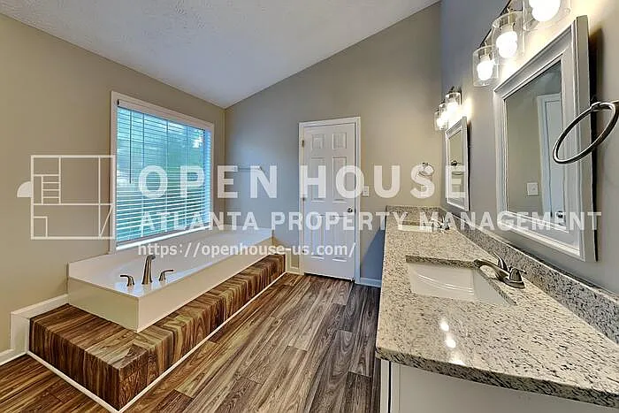4922 Anclote Dr — Photo 11