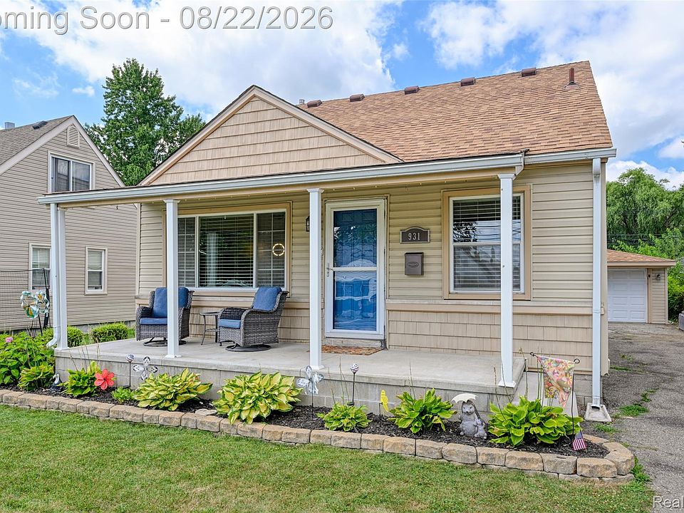 1st image of 931 Garden St
