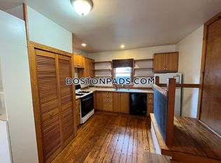 244 Putnam Ave #2L, Cambridge, MA 02139