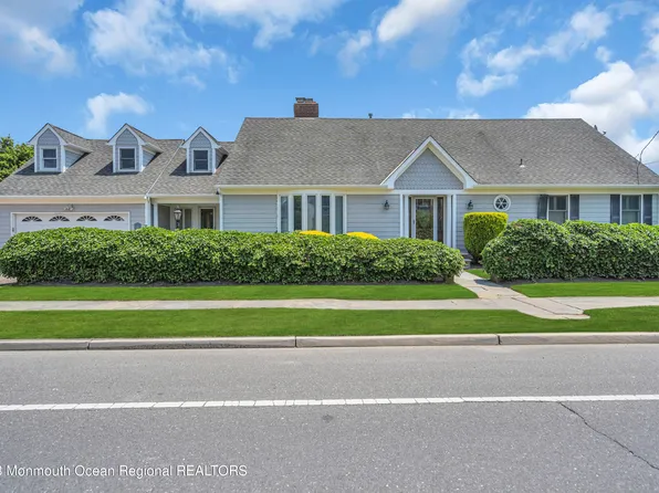 11 Philadelphia Boulevard, Sea Girt, NJ 08750
