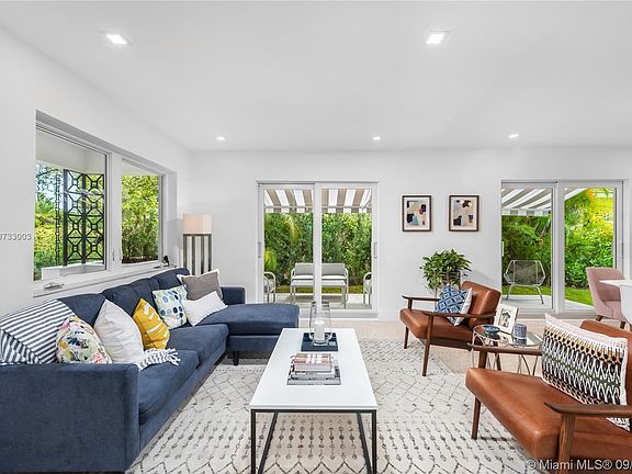5th image of 240 Fluvia Ave