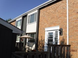 304 Redwing Dr, Bolingbrook, IL 60440