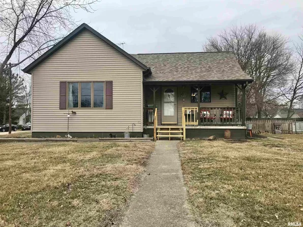 611 E Ash St, Canton, IL 61520