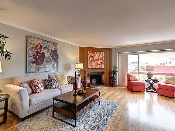 3rd image of 384 Morton Dr