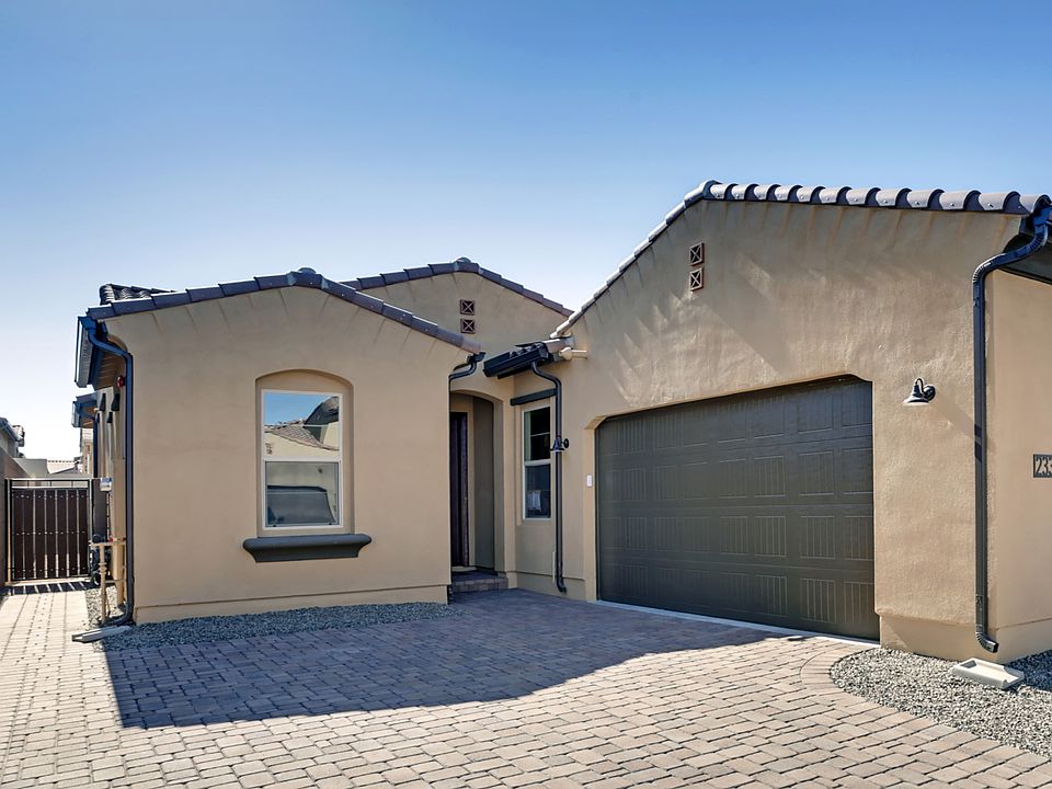 Ascent Spanish Colonial with Capstone