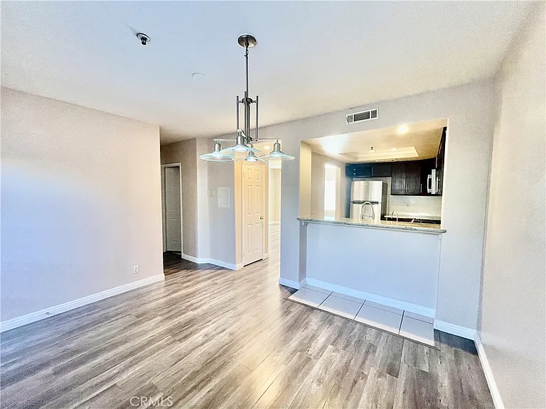 38 N Bonnie Ave #7 — Photo 11