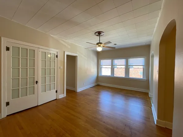 108 5th St Unit 202, Ames, IA 50010