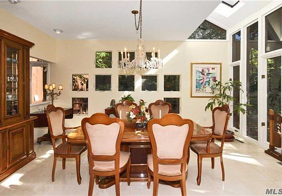 5th image of 7 Northwind Dr