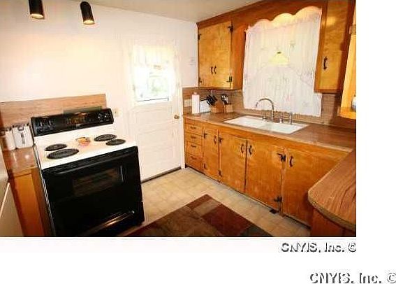 4th image of 328 Mc Clennan Dr