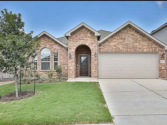 2nd image of 606 Linares Ln