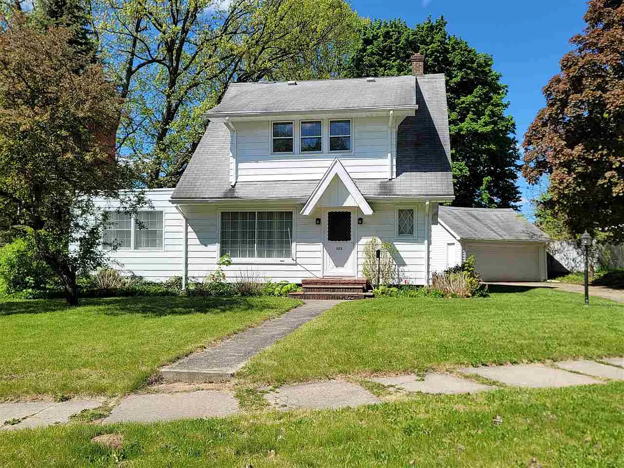 321 Weller St photo 1