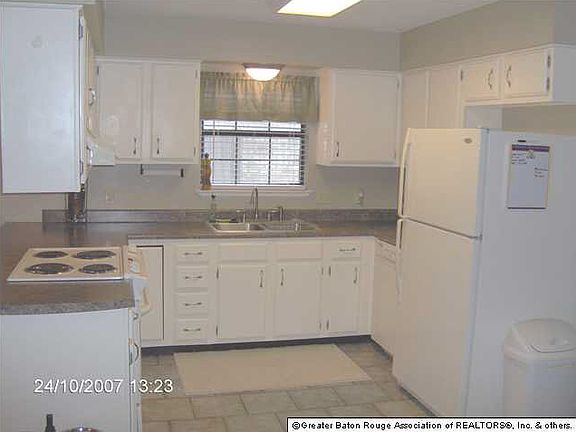 4th image of 10189 Webb Rd