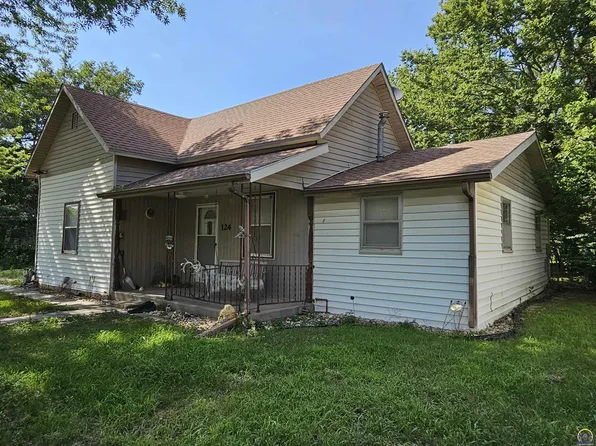 124 W 4th St, Allen, KS 66833